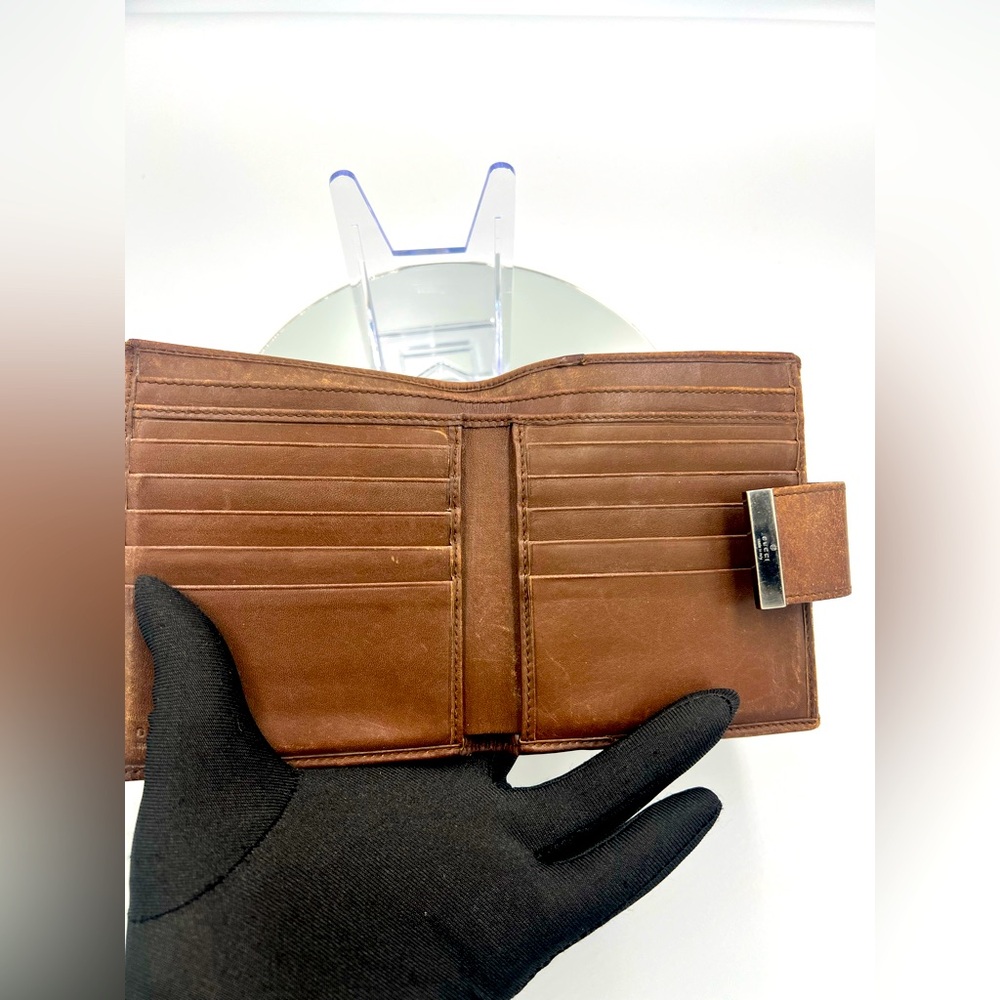 Gucci Compact Wallet - Picture 6 of 8